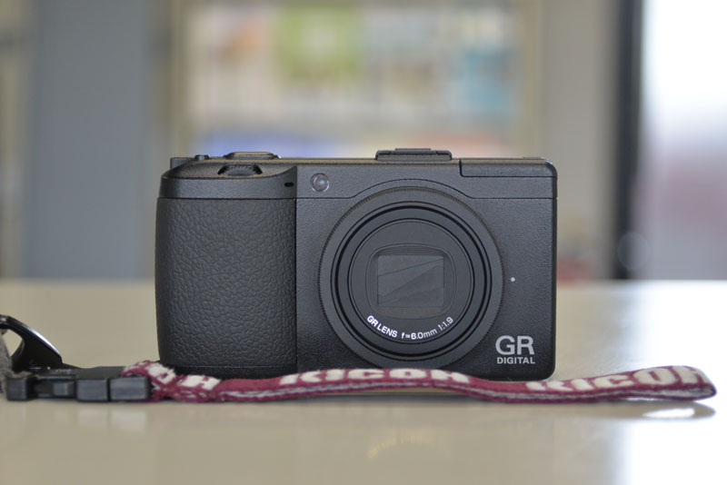 カメラ デジタルカメラ リコー GRD3 動作快調 GR DIGITAL 3 RICOH 即使用可 バッテリー３個 